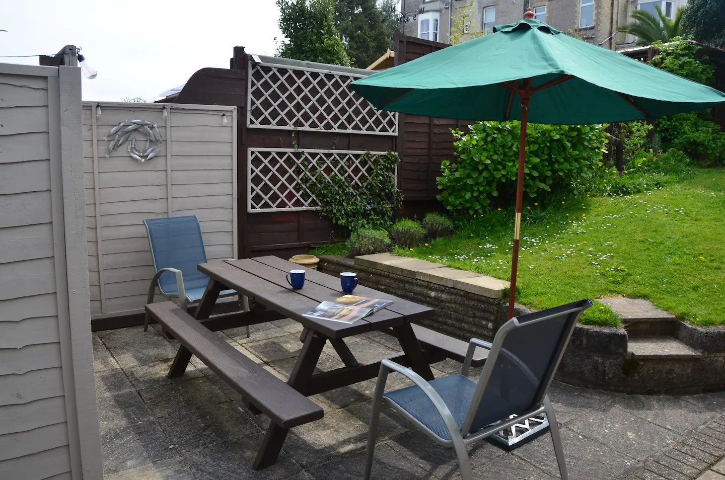 The Little Red House Mumbles, Gower 4* Welsh coast holiday cottage